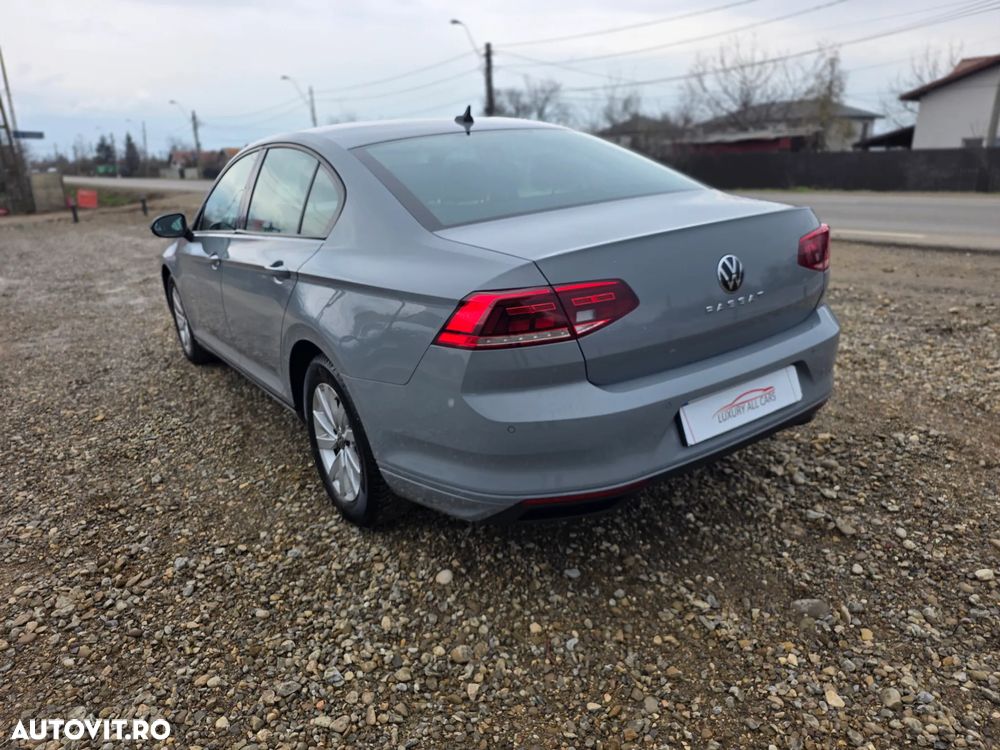 Volkswagen Passat 2.0 TDI DSG Comfortline - 5