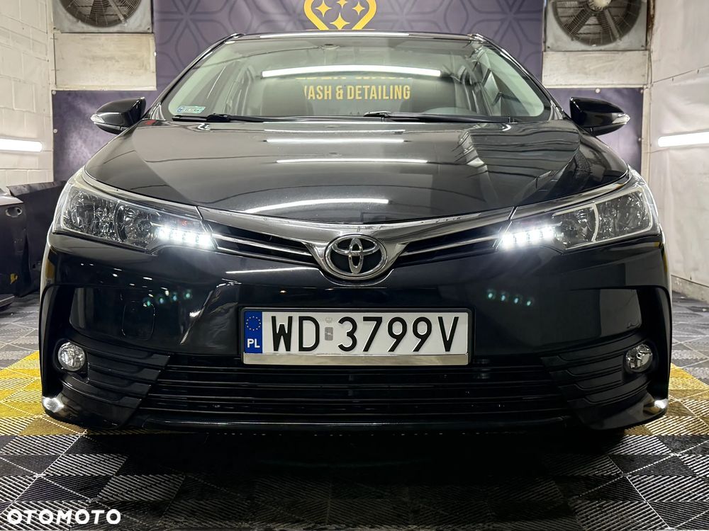 Toyota Corolla - 5