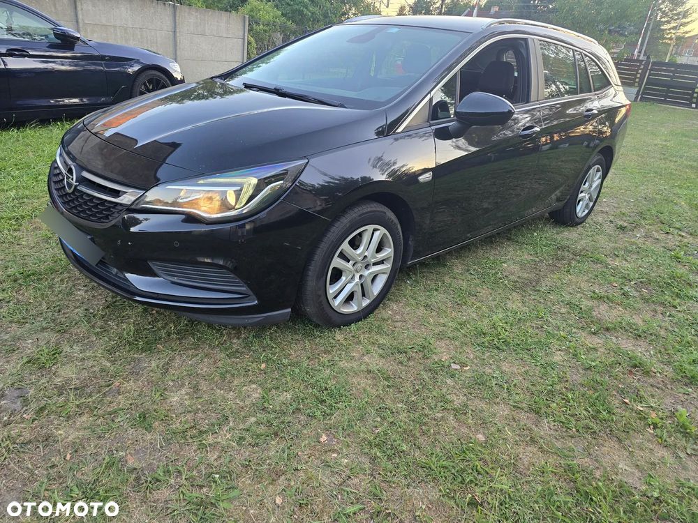 Opel Astra 1.6 D Start/Stop Dynamic - 2
