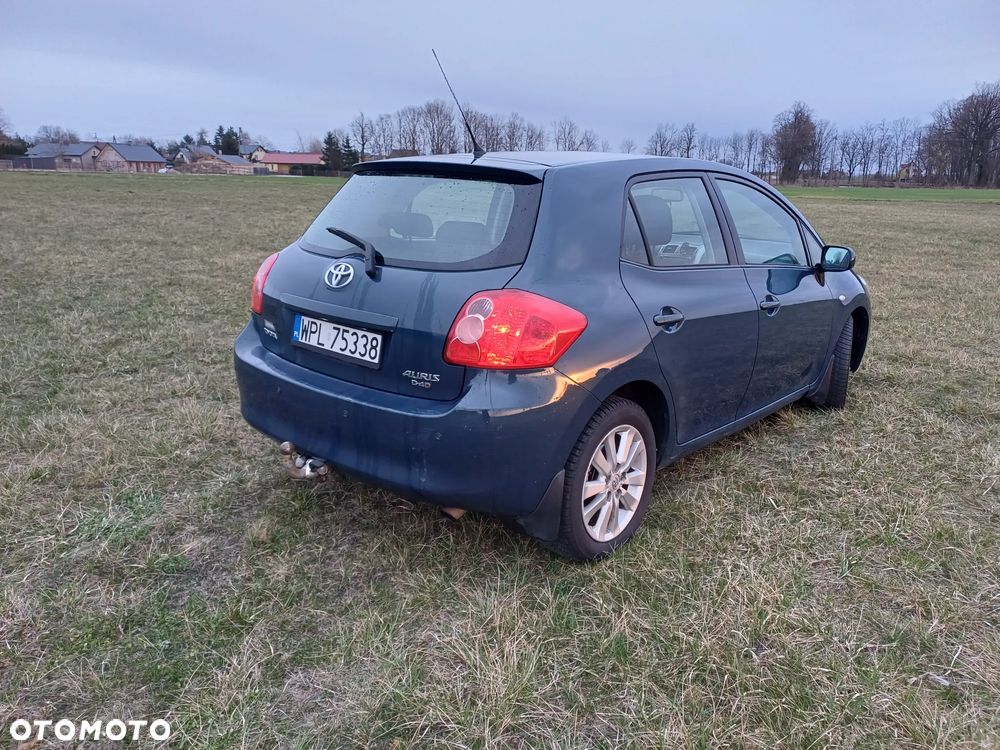 Toyota Auris 2.0 D-4D Sol - 3