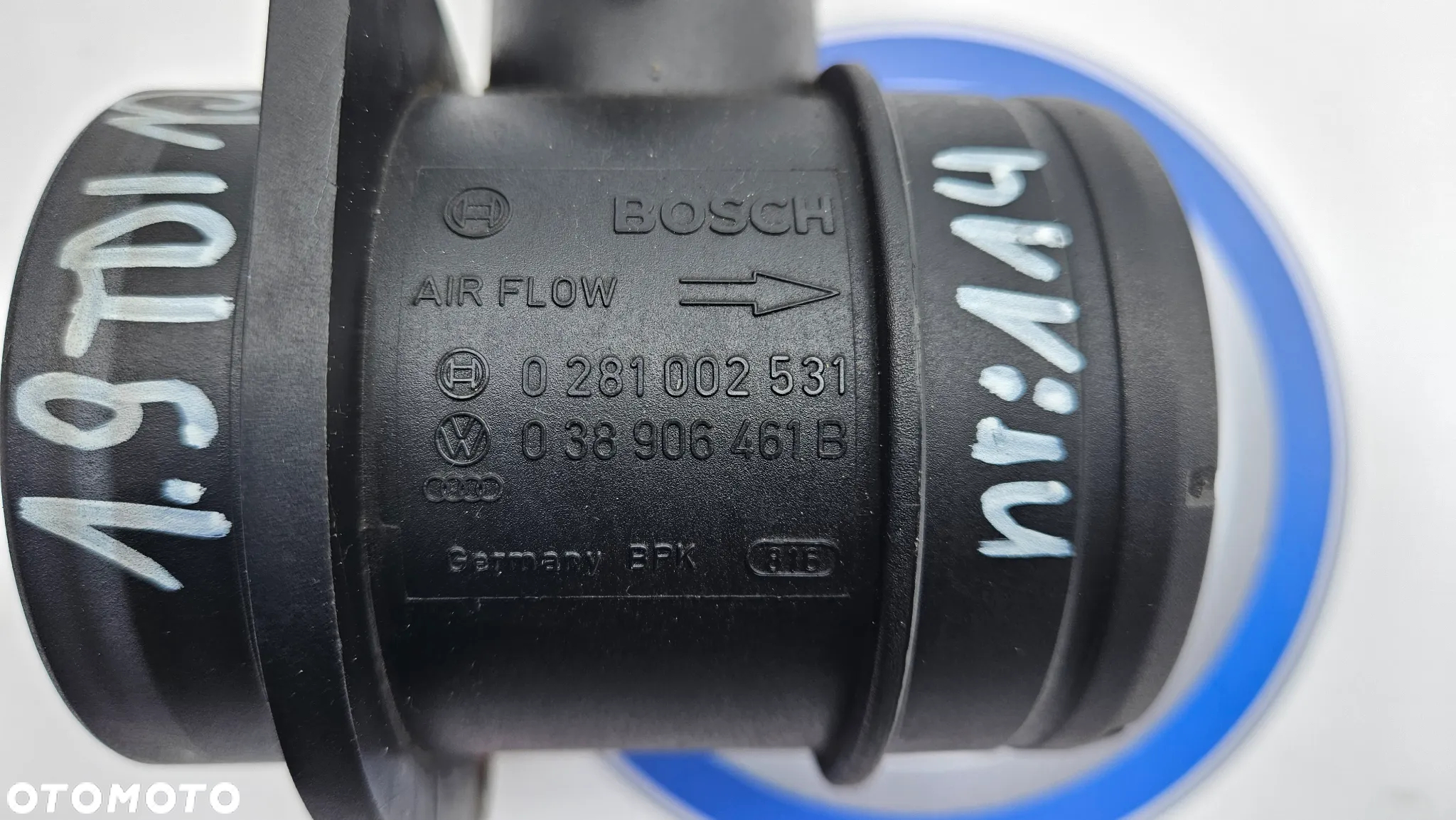 VW Golf 5 V BXE 1.9 TDI Przepływomierz powietrza z kostką 038906461B BOSCH - 2