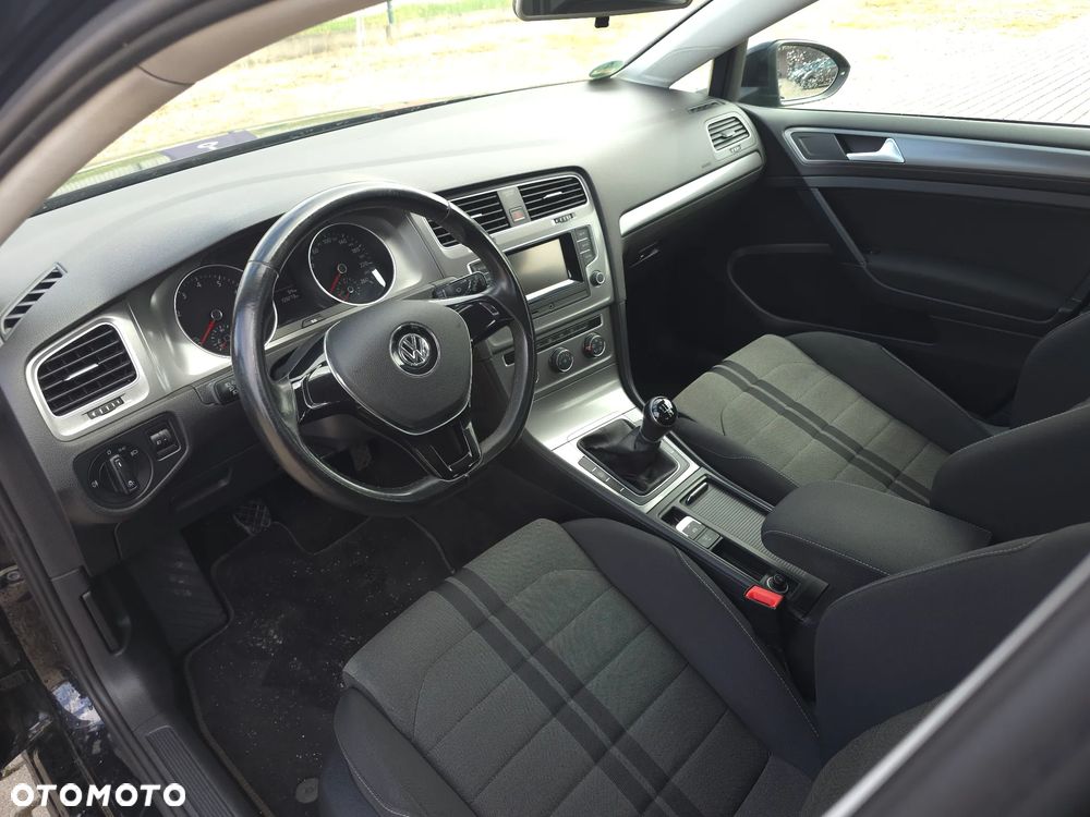 Volkswagen Golf 1.2 TSI BMT Trendline - 22