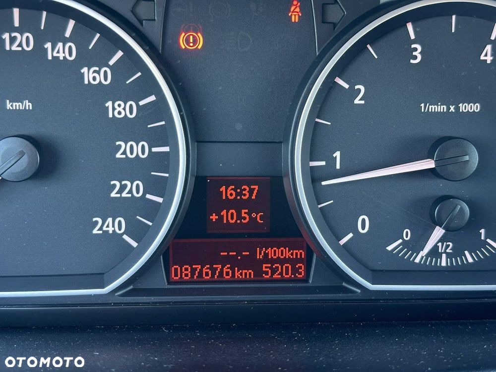 BMW Seria 1 116i - 12