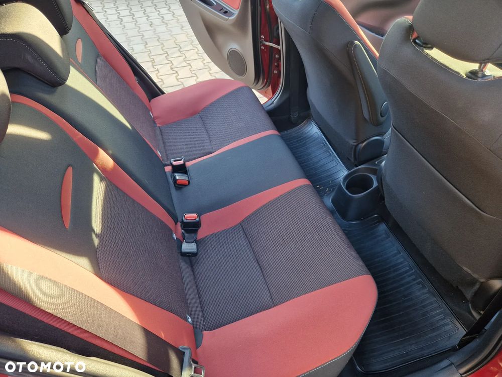 Toyota Yaris 1.5 Selection CVT - 16