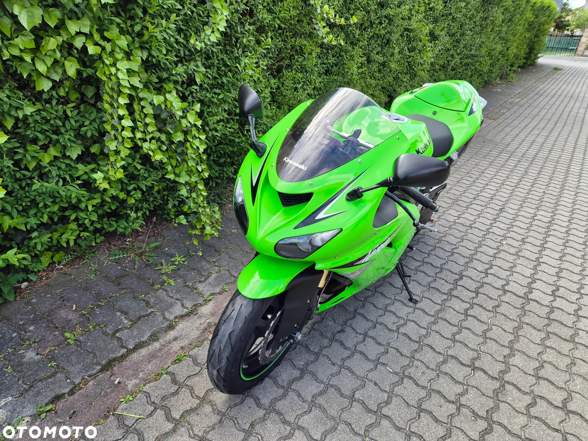 Kawasaki ZX - 2