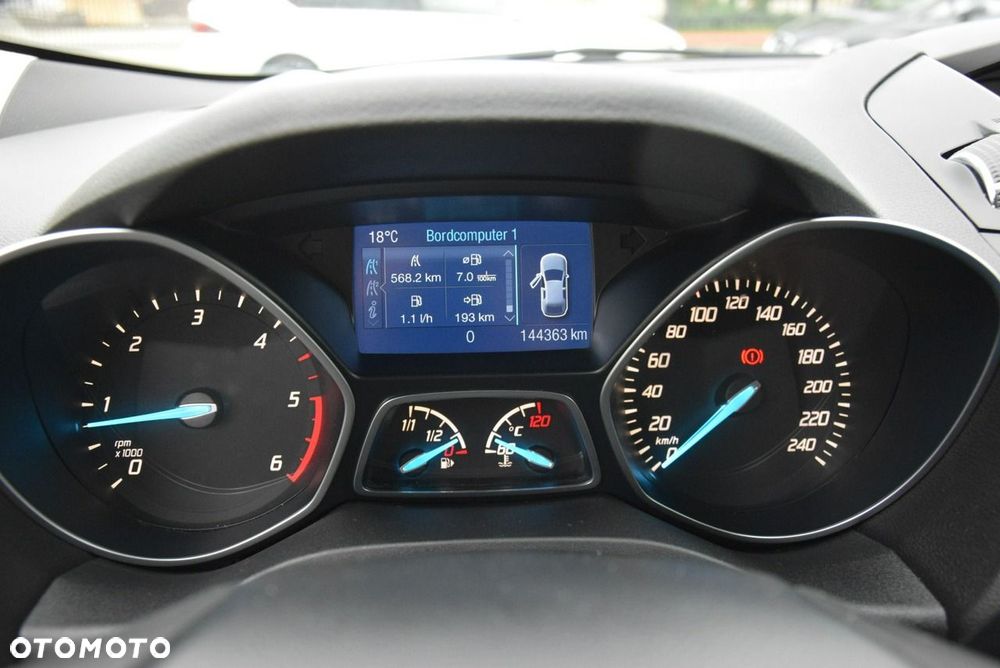 Ford Kuga 2.0 TDCi 4x2 Titanium - 21