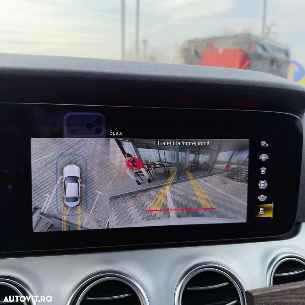 Mercedes-Benz E 200 d T-Modell Aut - 24