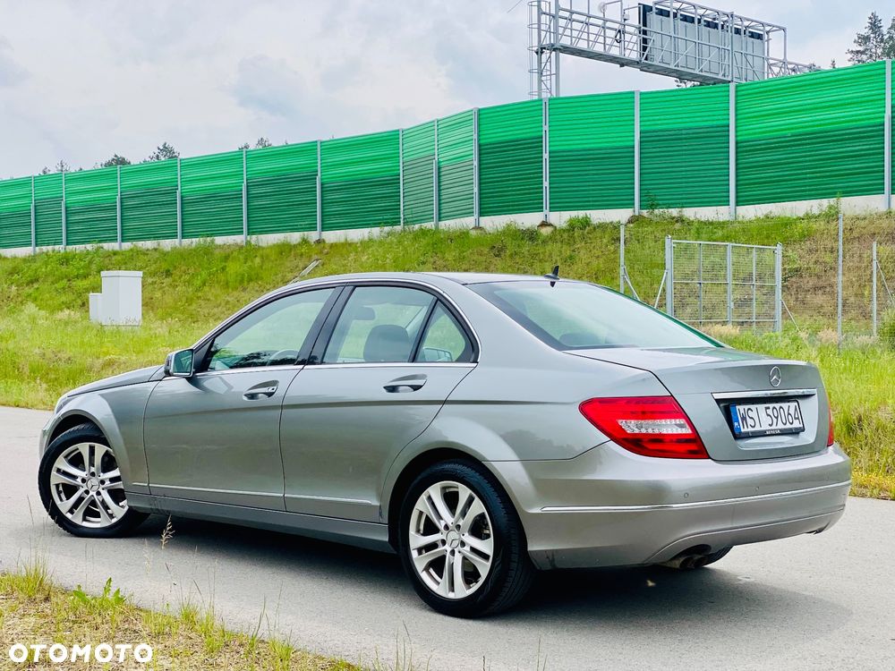Mercedes-Benz Klasa C 180 CGI BlueEff Avantgarde - 10