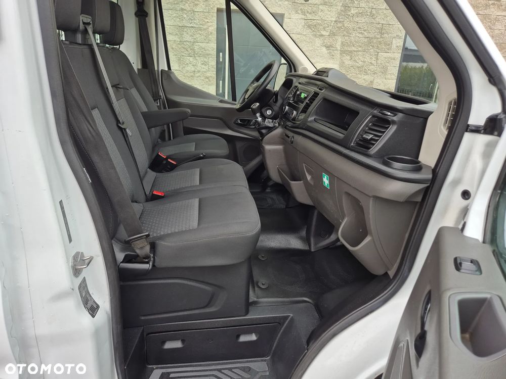 Ford Transit - 11