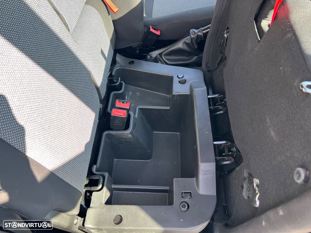Fiat doblo maxi - 33