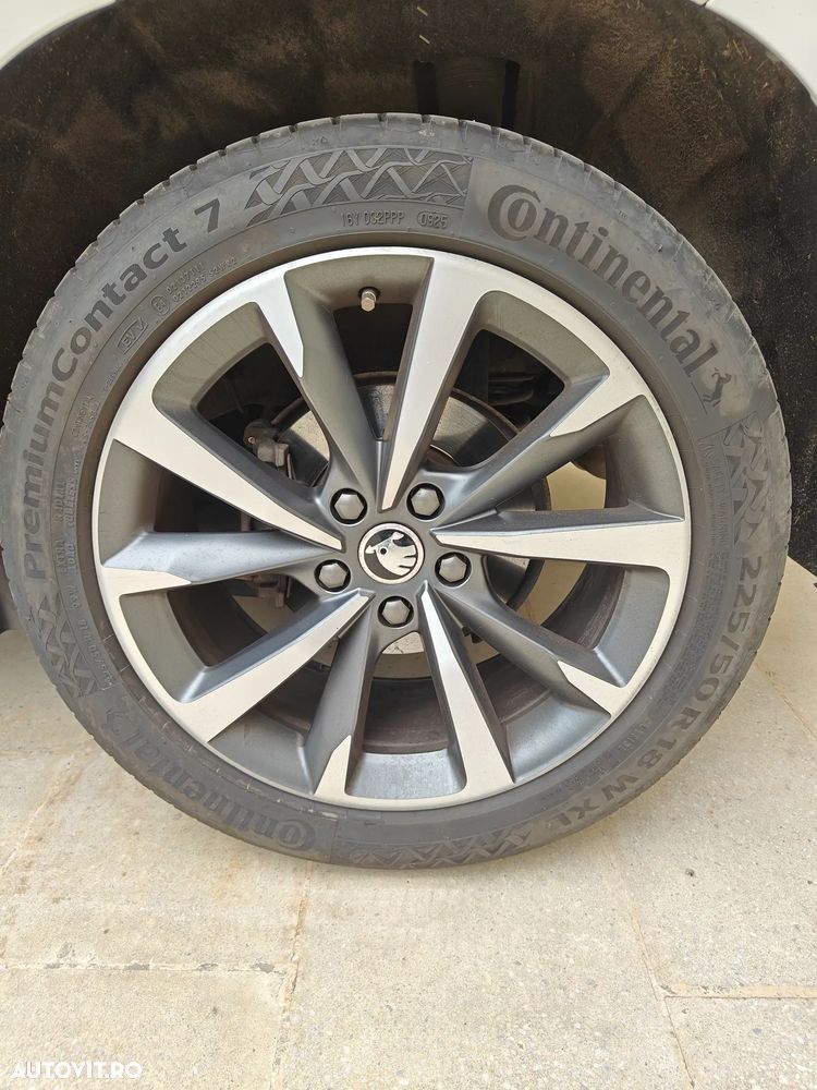 Skoda Karoq 2.0 TDI 4X4 DSG Style - 35