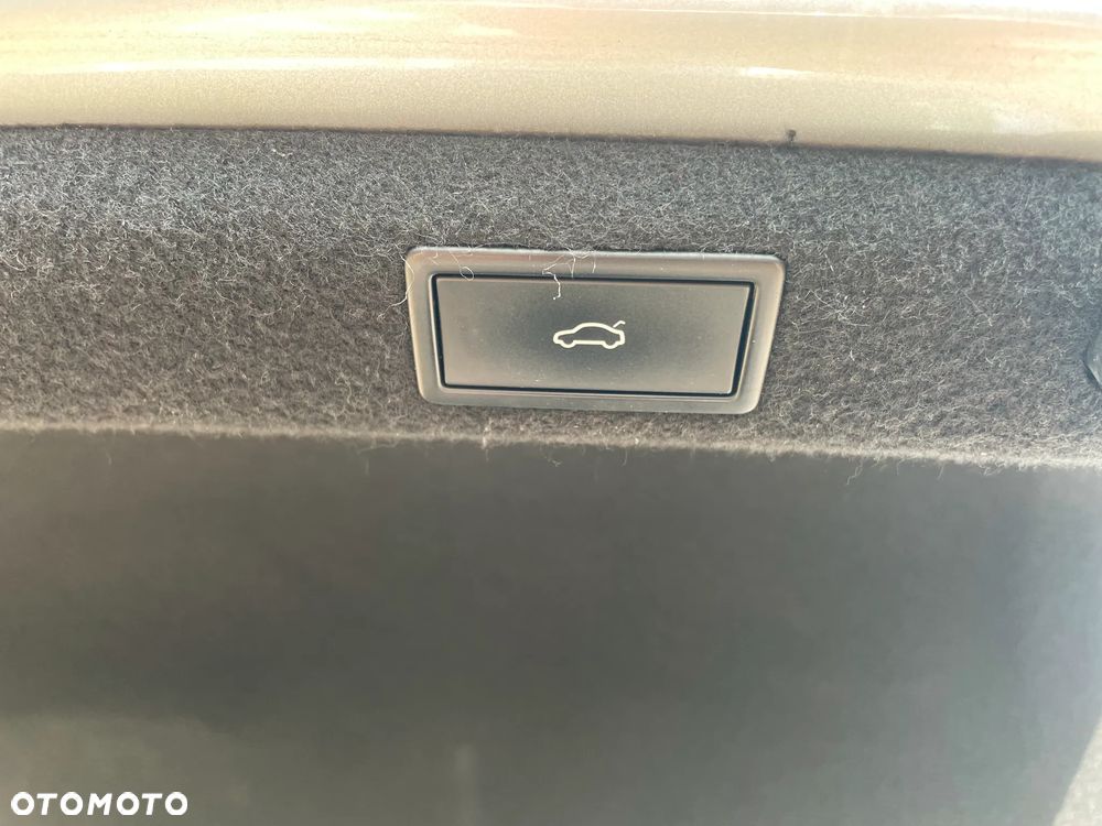 Skoda Superb 2.0 TSI L&K DSG - 10