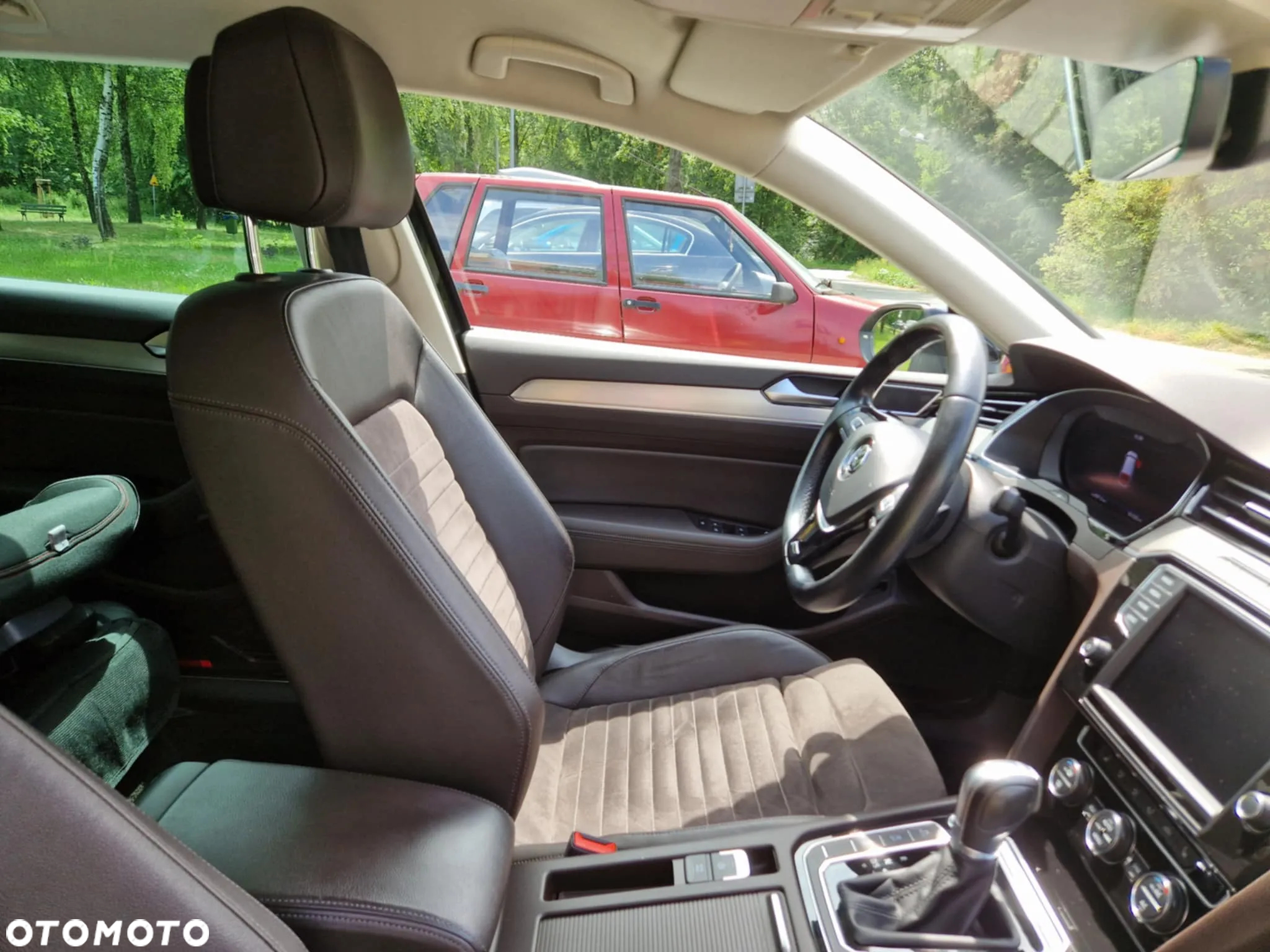 Volkswagen Passat 2.0 TDI BMT Highline DSG - 36