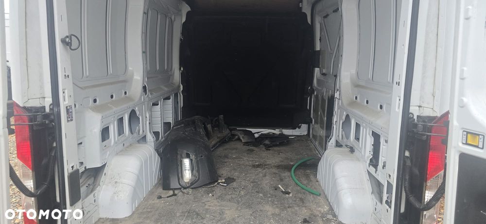 Ford Transit - 10