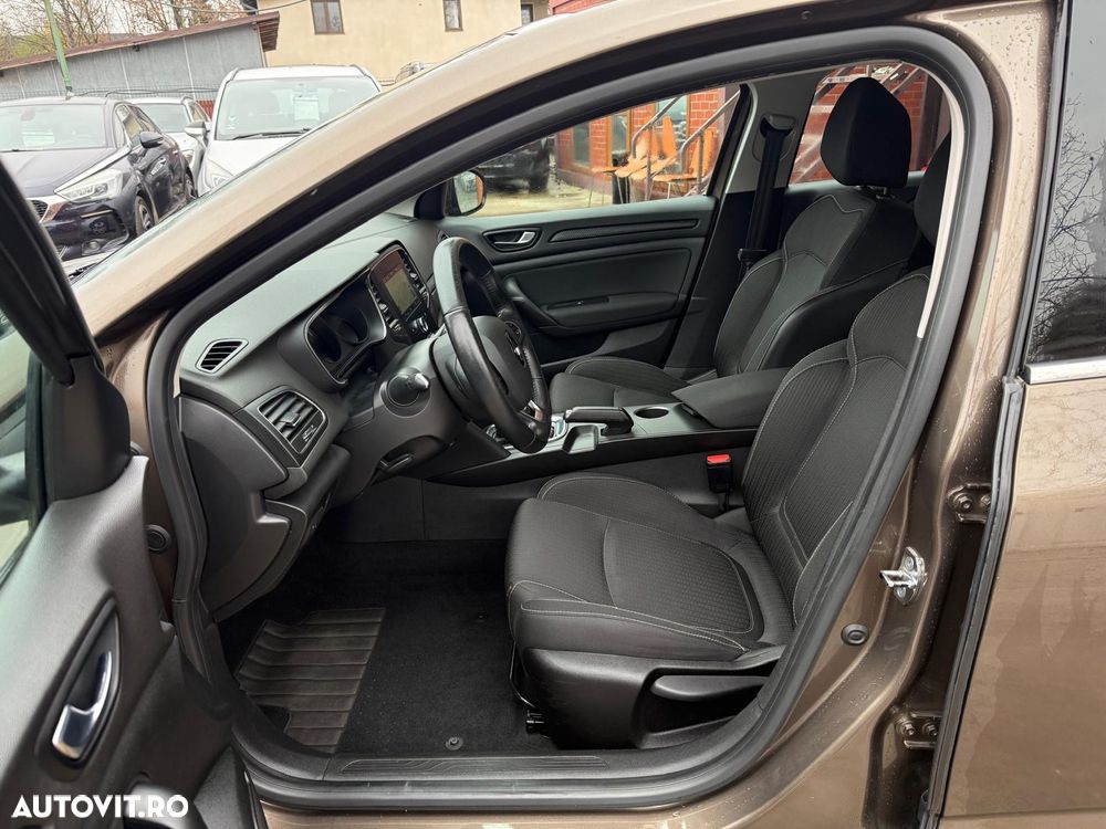 Renault Megane Blue dCi 116 EDC Zen - 11