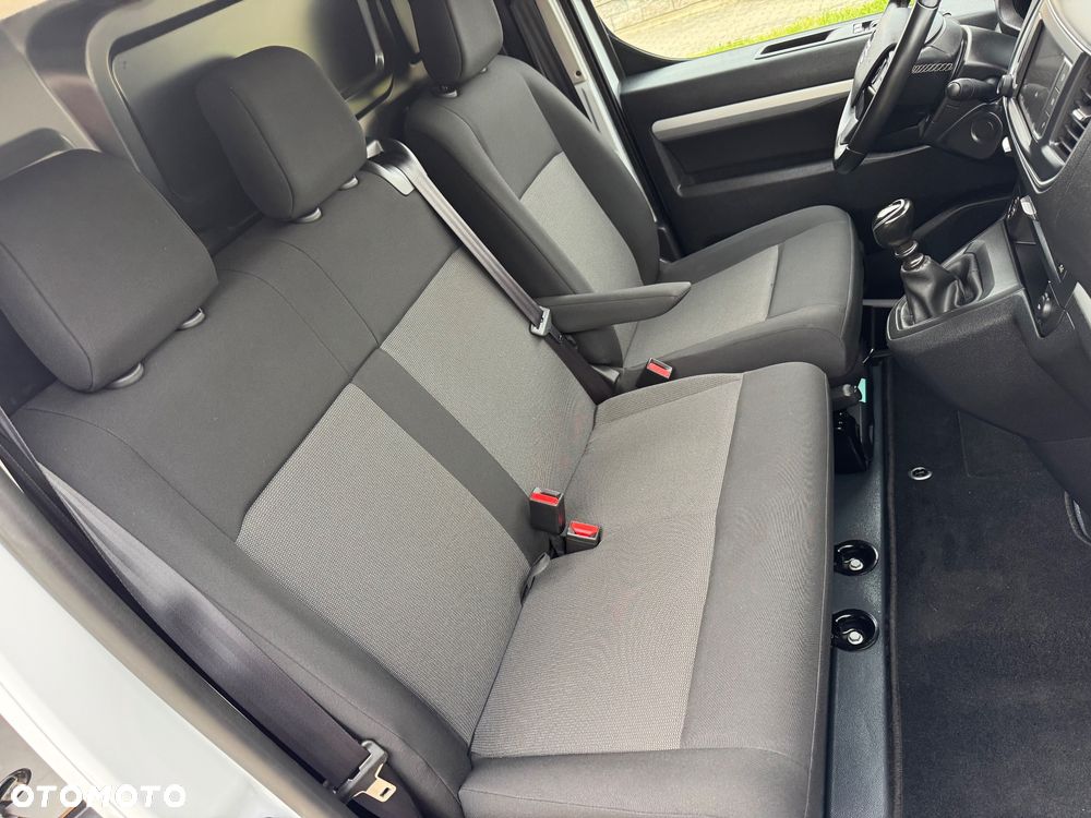 Opel Vivaro - 34