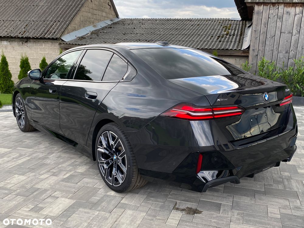 BMW Seria 5 520d xDrive - 31