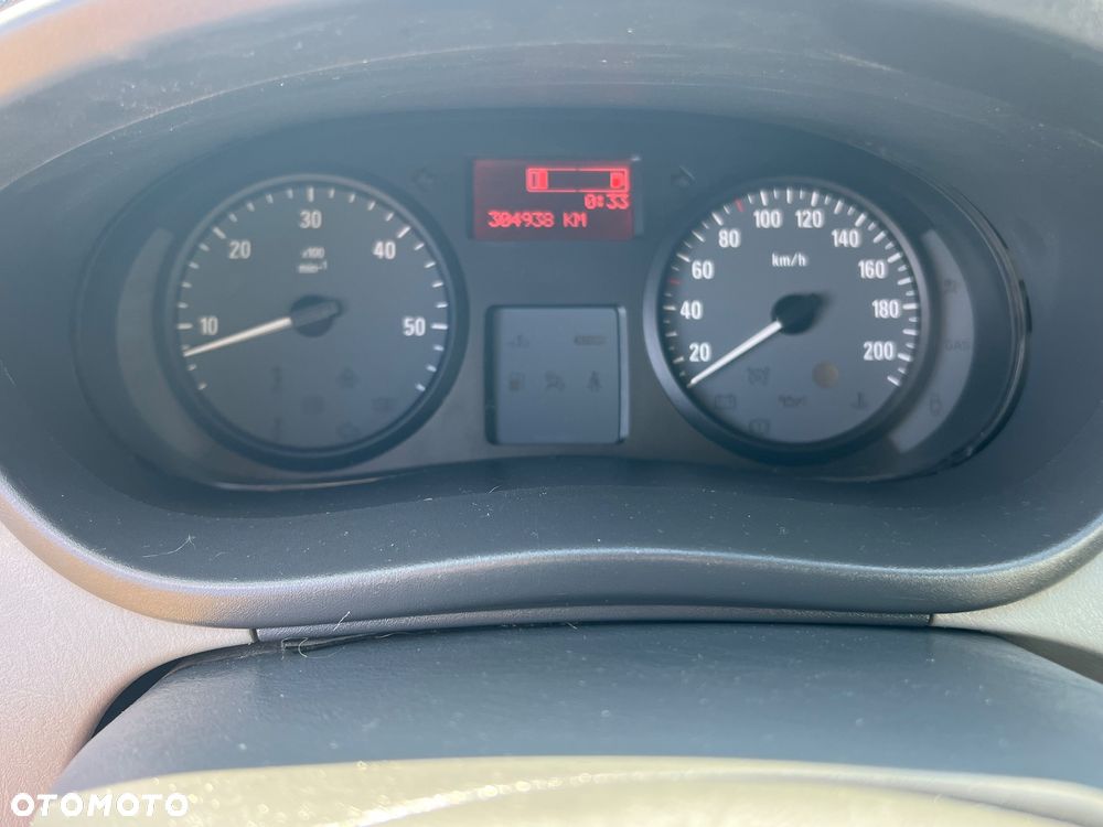 Opel Vivaro - 10