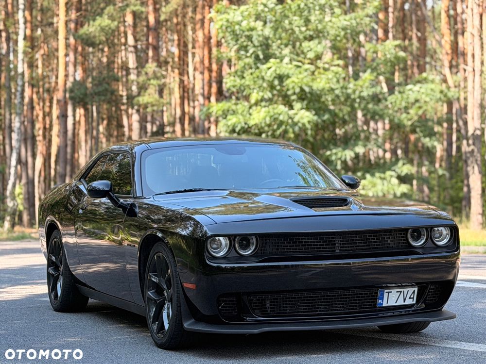Dodge Challenger - 4