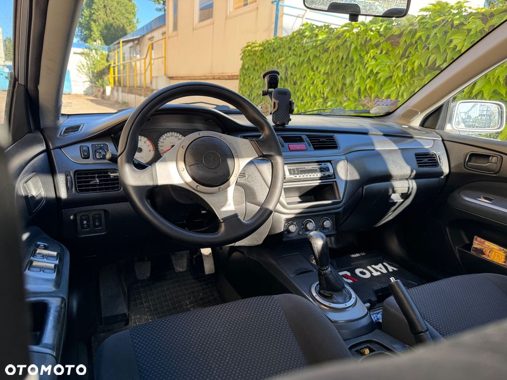 Mitsubishi Lancer - 13