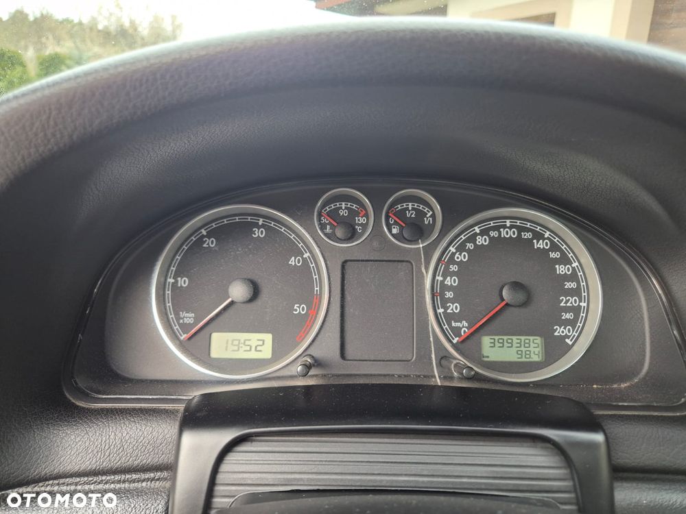 Volkswagen Passat - 10