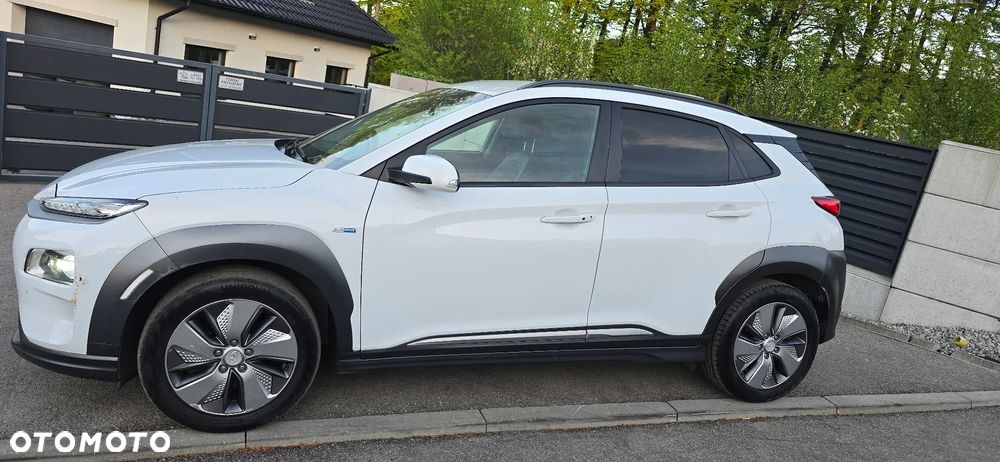 Hyundai Kona Premium - 4