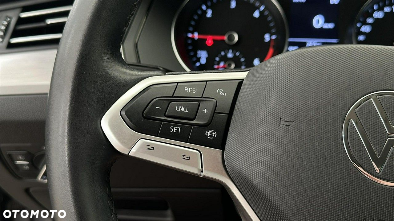 Volkswagen Passat 2.0 TDI EVO Essence - 24