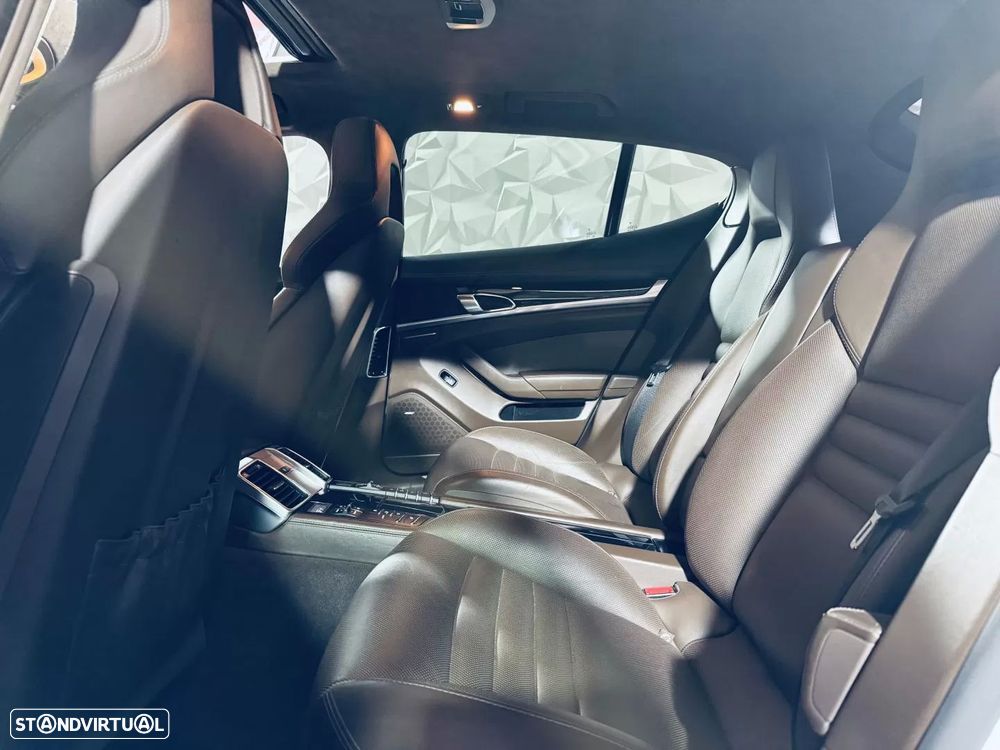 Porsche Panamera Diesel - 24