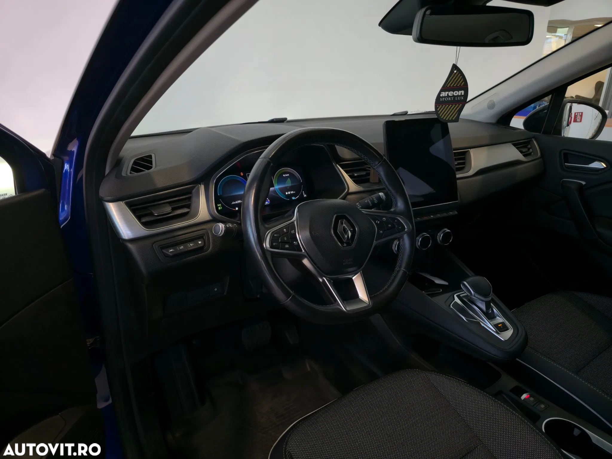 Renault Captur E-Tech Plug-In-Hybrid Intens - 4