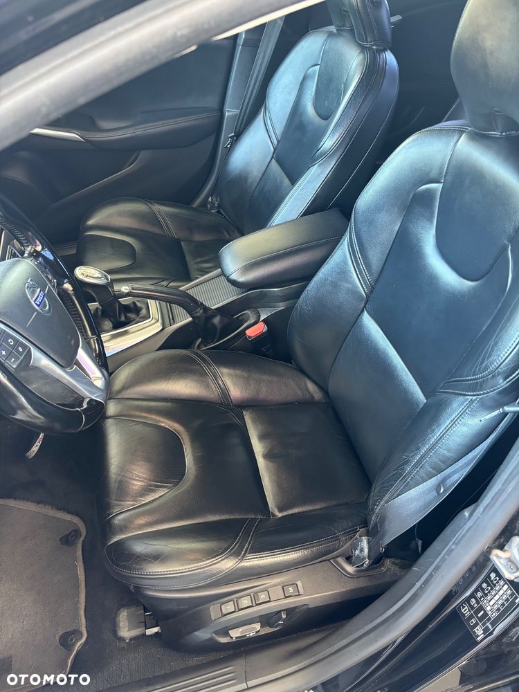 Volvo V40 D2 Summum - 25