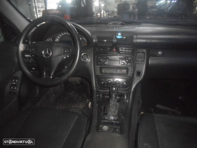 Carro MOT: OM 611 962 CXVEL: 7226990 MERCEDES C220 CDI 2000 2148 143CV 4P AZUL GASOLEO - 5