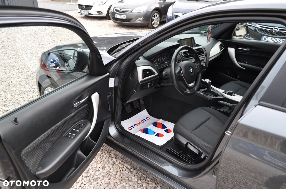 BMW Seria 1 116i - 12