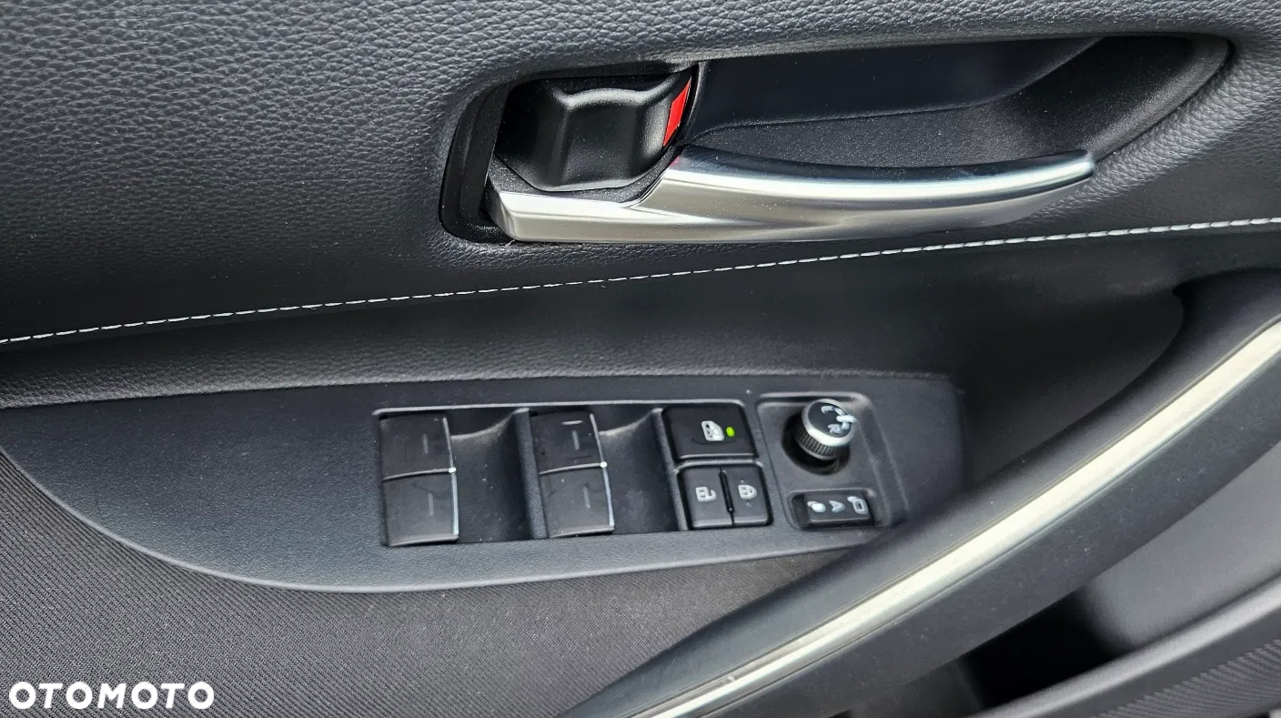 Toyota Corolla 1.8 Hybrid Comfort - 12