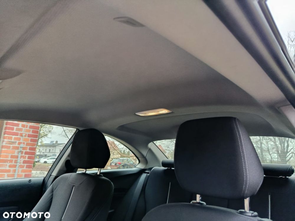 BMW Seria 2 220d Sport Line - 15