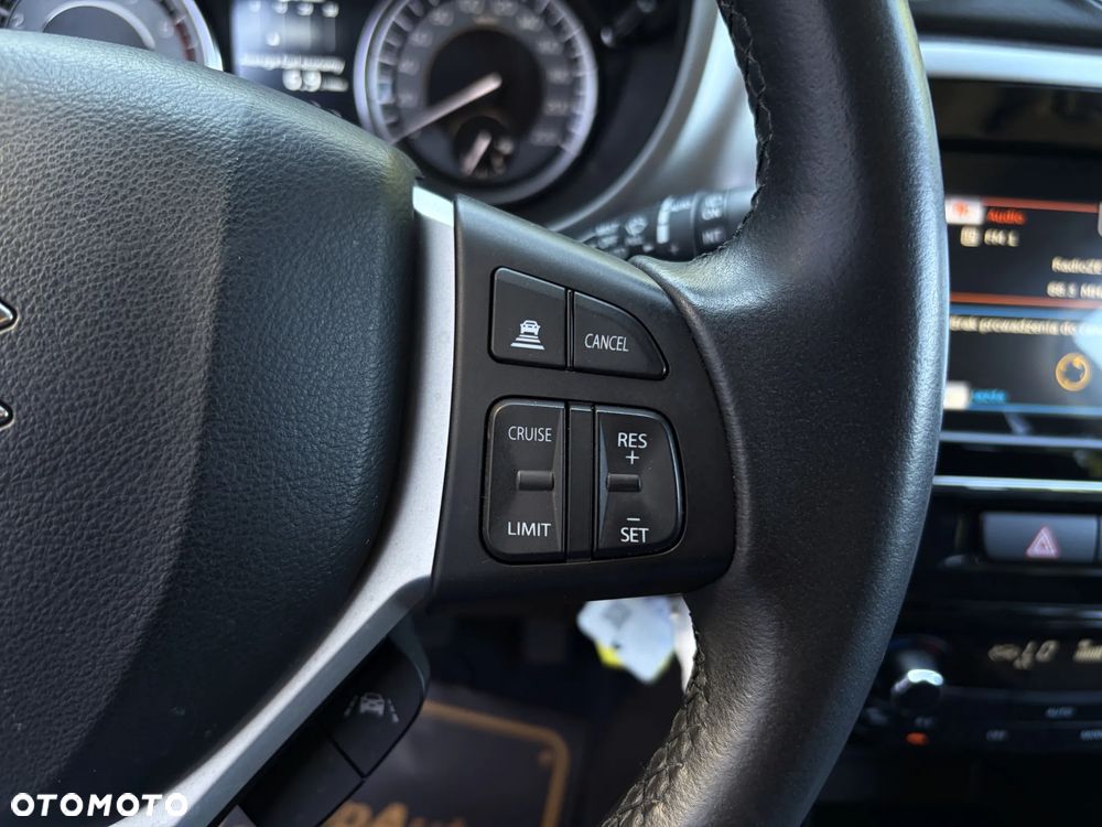 Suzuki Vitara 1.4 Boosterjet Hybrid Club - 24
