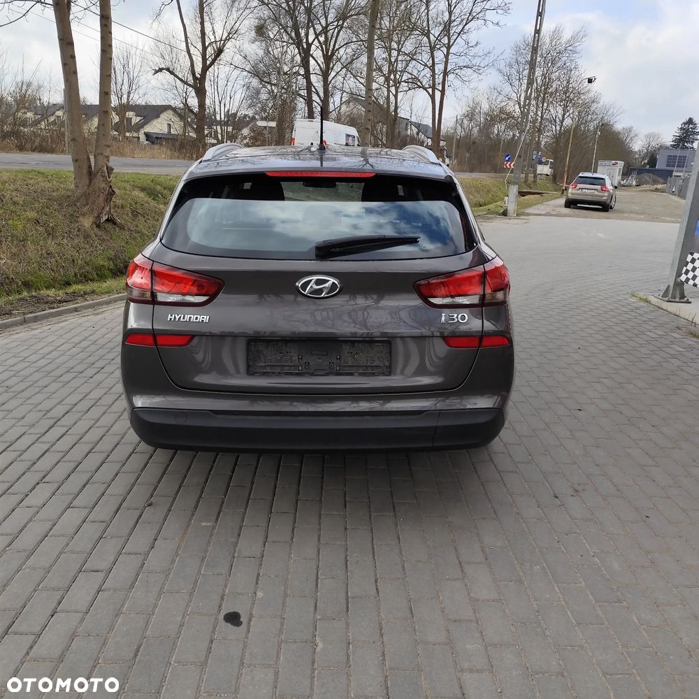 Hyundai i30 1.4 Classic - 7