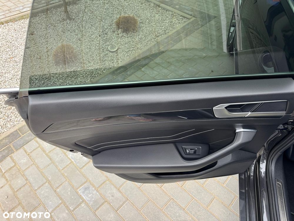 Volkswagen Arteon 2.0 TDI R-Line DSG - 34