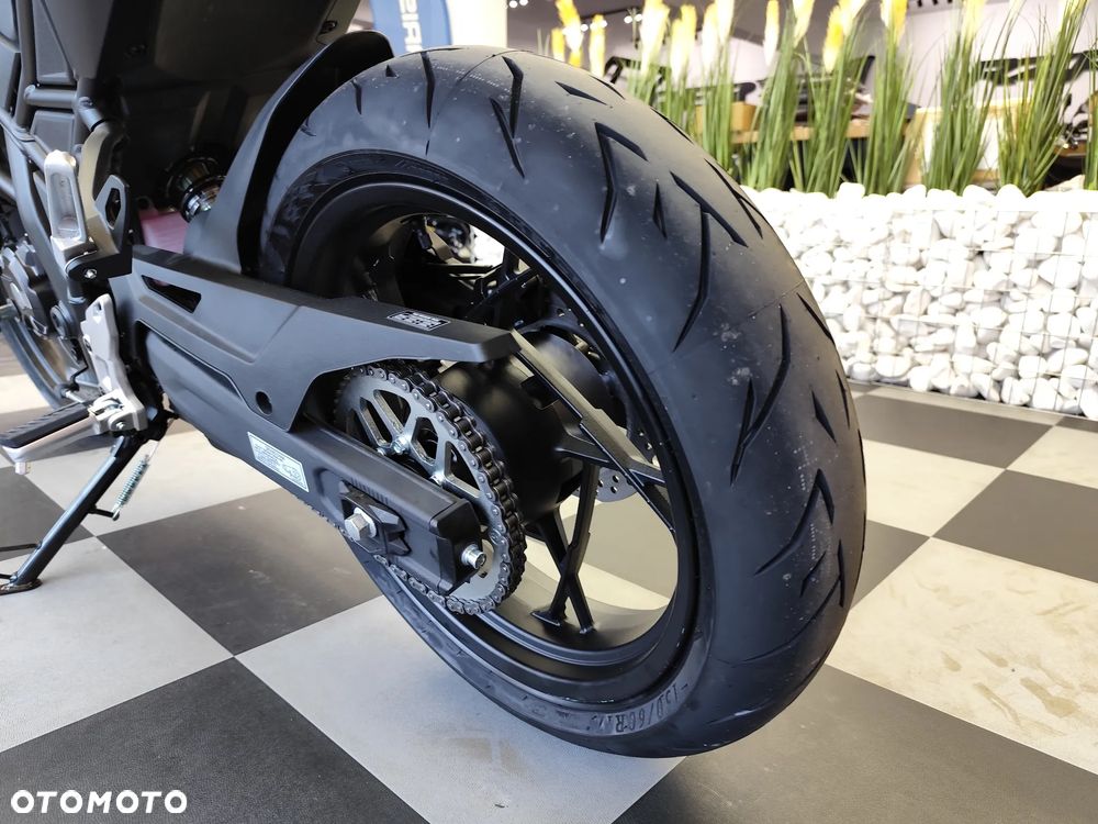 VOGE R125S - 25