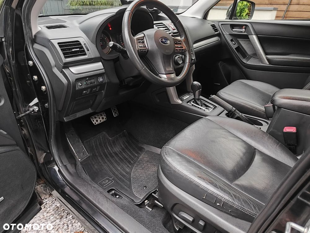 Subaru Forester 2.0XT Platinum Lineartronic - 11