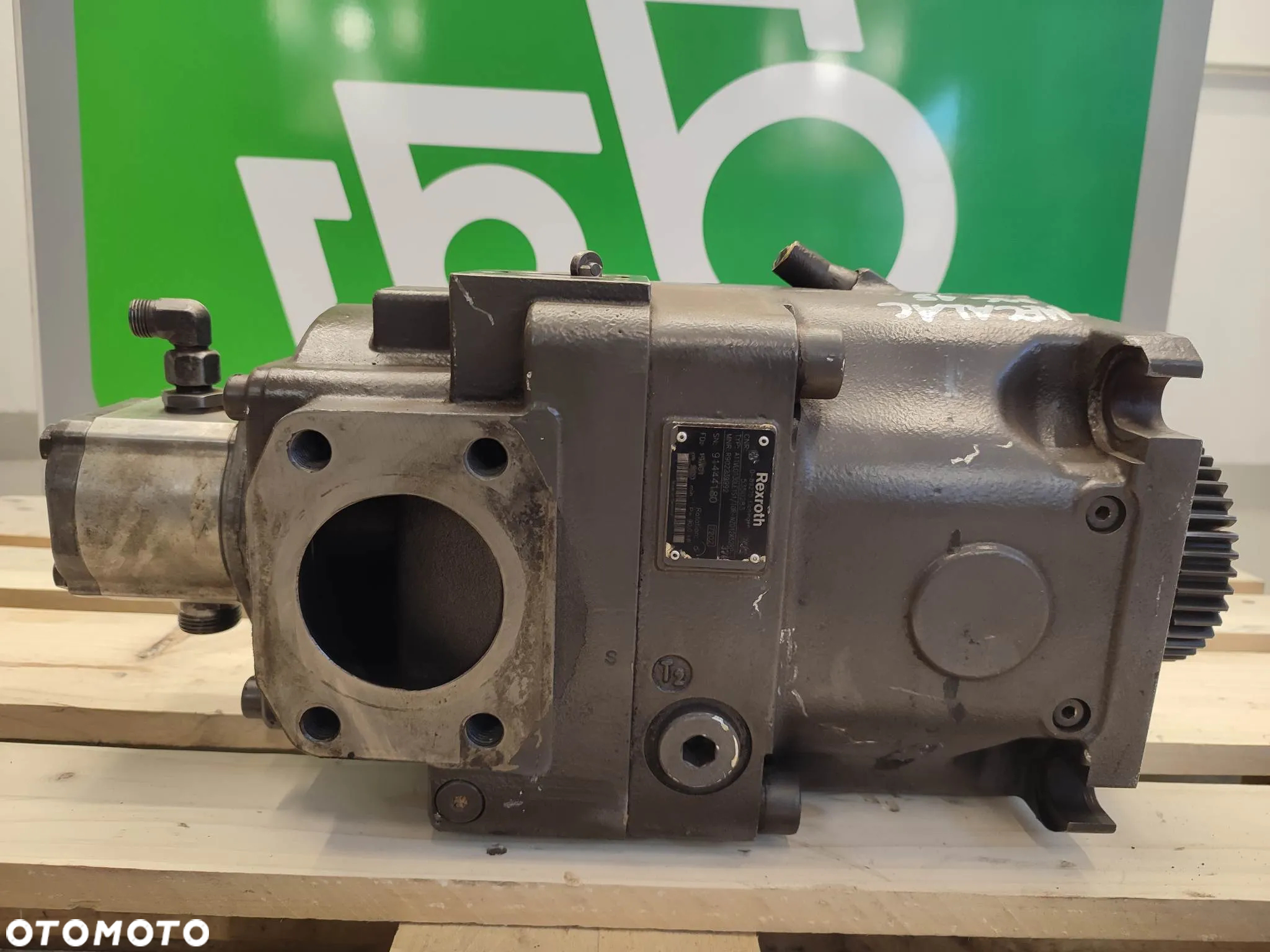 Pompa hydrauliczna Mecalac Mc 15 (A11VL0130LE1S1) - 9