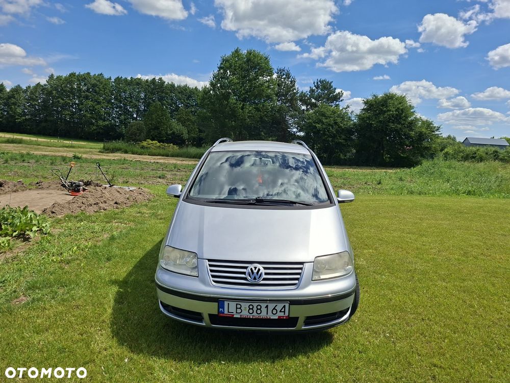 Volkswagen Sharan 1.9 TDI Basis - 1