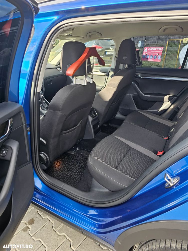 Skoda Octavia Combi Diesel 2.0 TDI 4X4 DSG Scout - 17