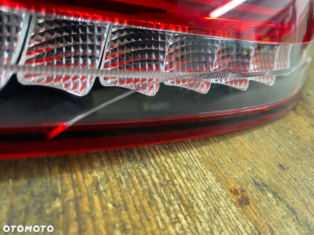 MERCEDES cla 118 lampa tylna prawa led  A 1189067600 - 3