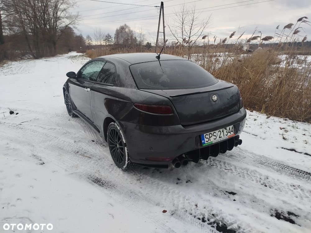 Alfa Romeo GT 1.9JTD 16V Distinctive - 4