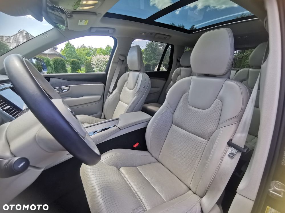 Volvo XC 90 - 20