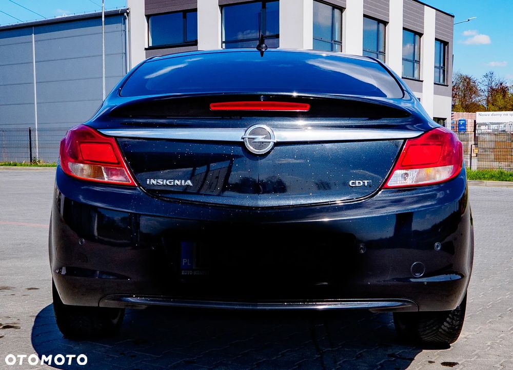 Opel Insignia 2.0 CDTI - 11