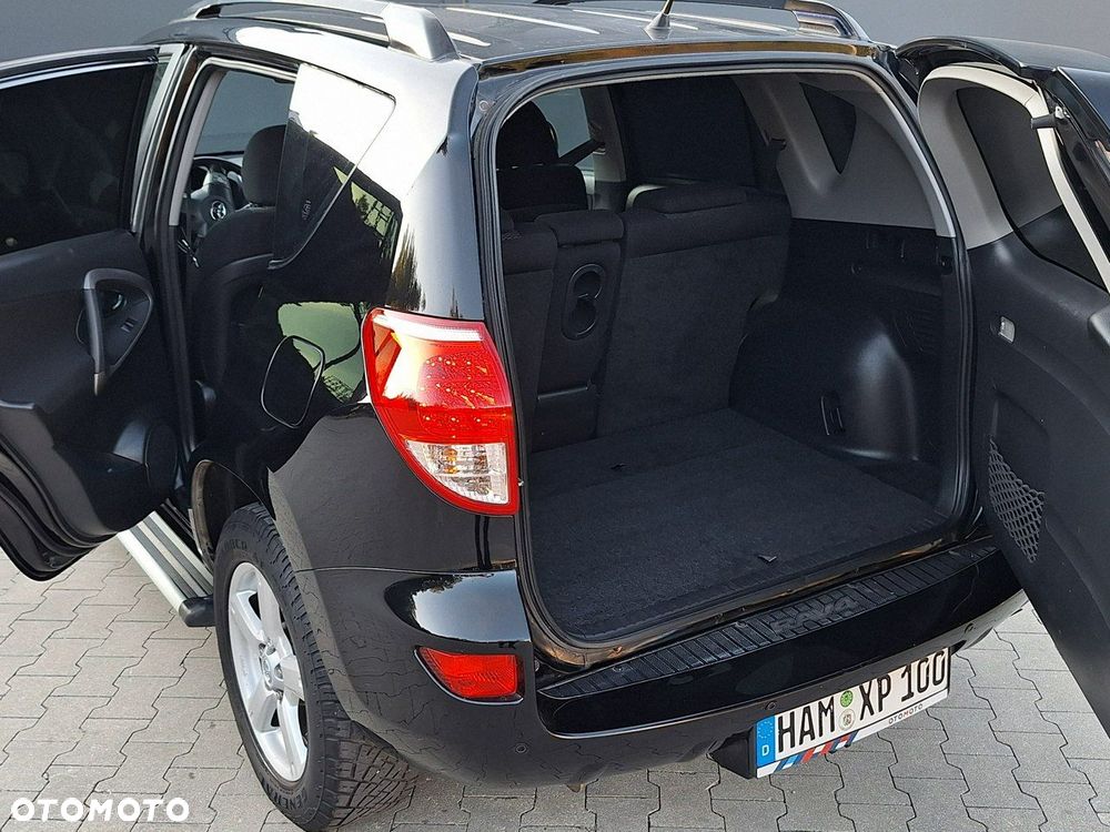 Toyota RAV4 - 19