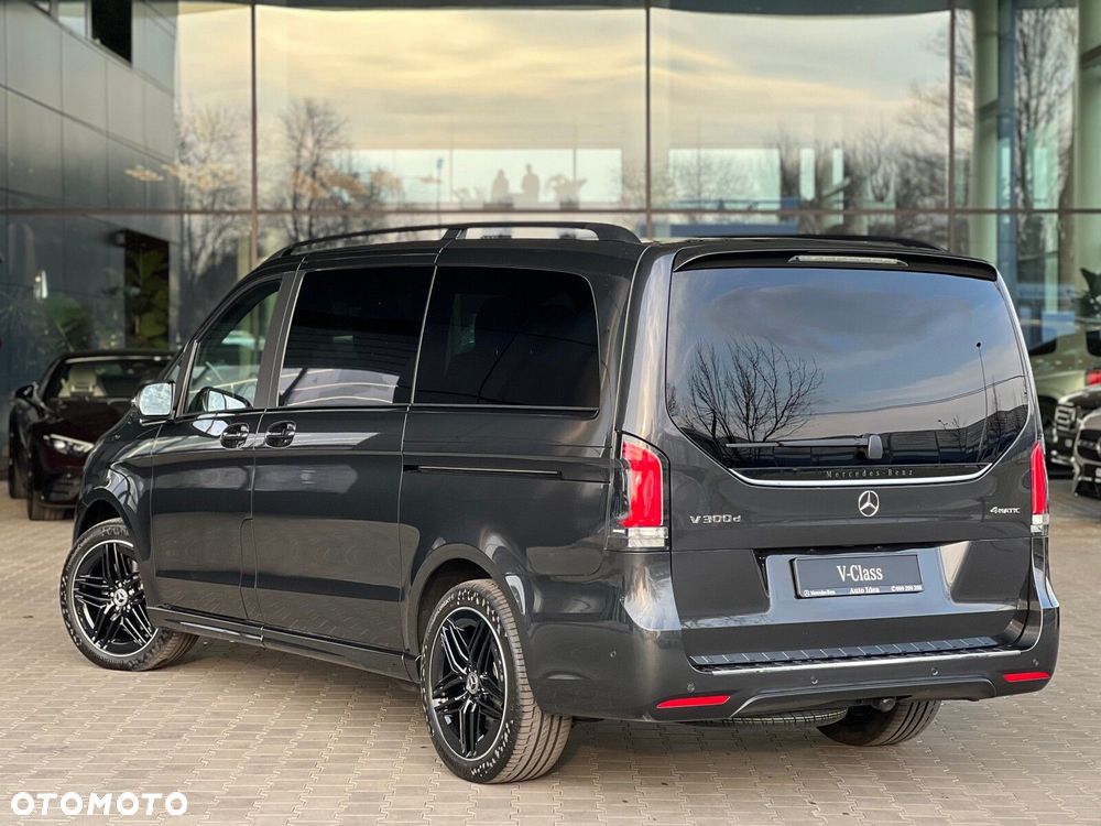 Mercedes-Benz Klasa V - 4