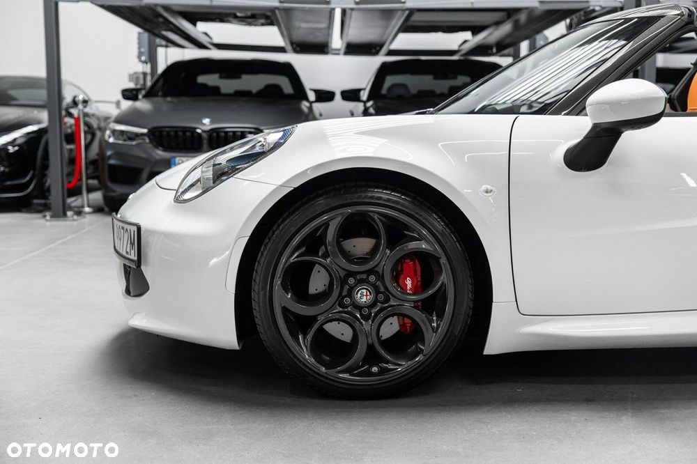 Alfa Romeo 4C - 17