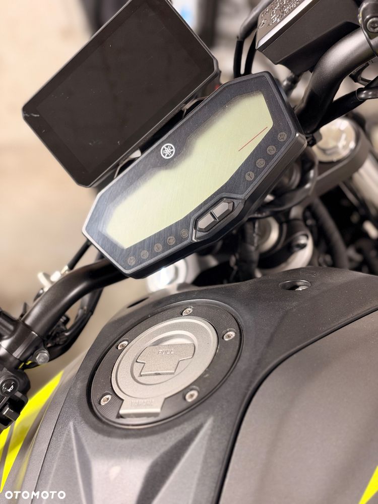 Yamaha MT - 4